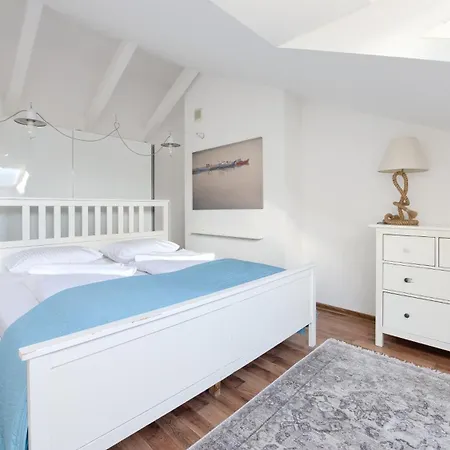 Mistral, Sun & Snow *